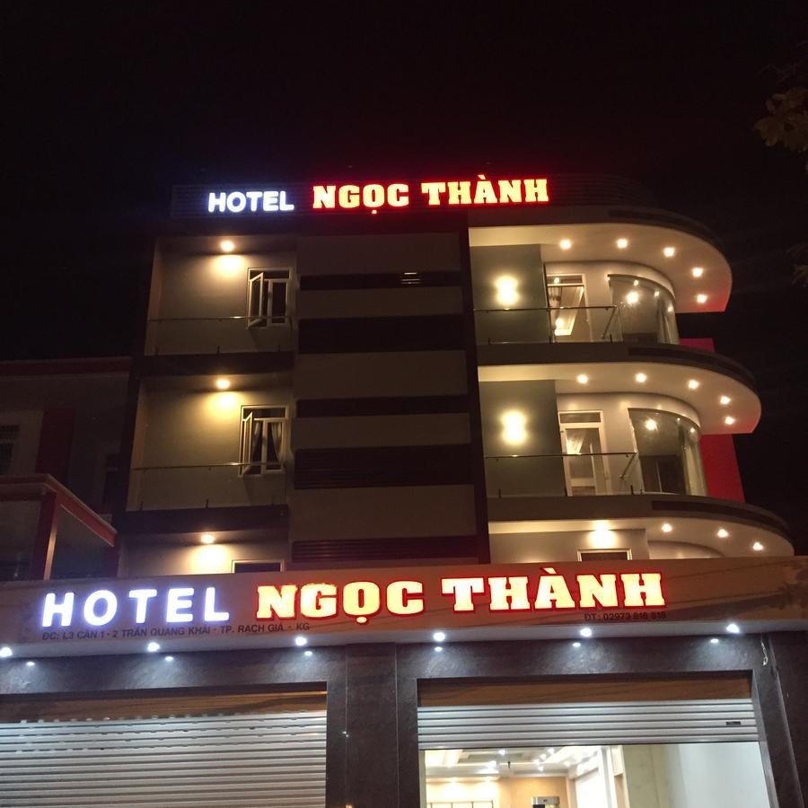 ראץ' גיאה Ngoc Thanh Hotel מראה חיצוני תמונה