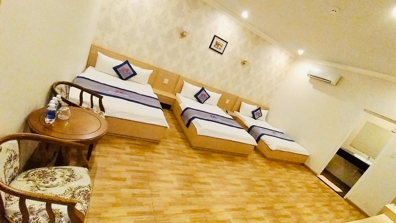 ראץ' גיאה Ngoc Thanh Hotel מראה חיצוני תמונה